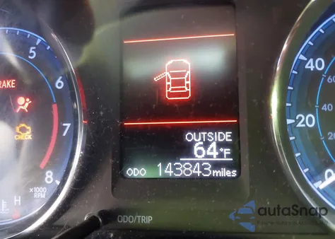 2018 Toyota Corolla L z USA, uszkodzony, nr VIN 2T1BURHE0JC965613